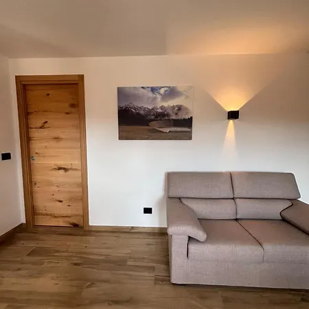 Emma Apartman Campolongo